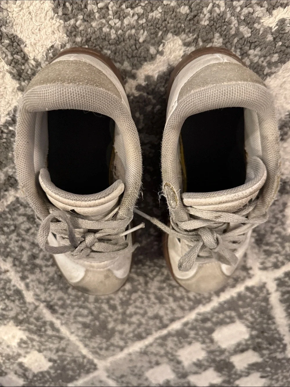 adidas Kids White & Black Retro Trainer